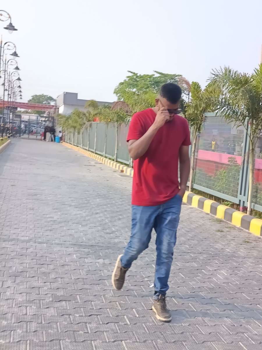 81058155 5563 medium large
