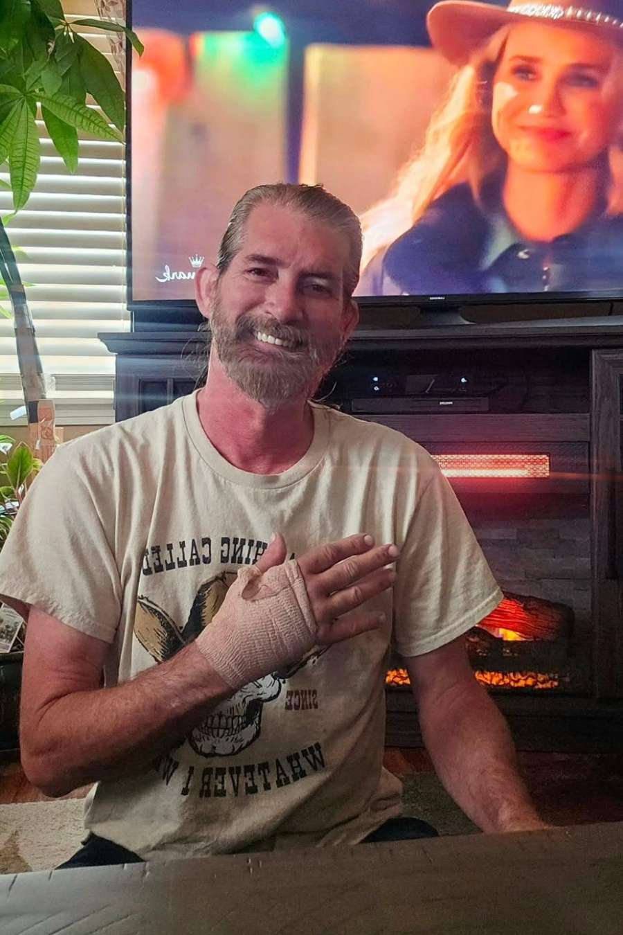 90405361 678 medium large