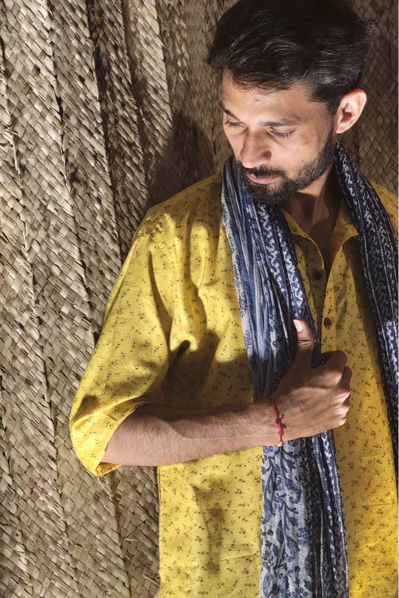 90220025 9768 medium large