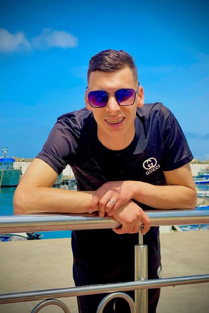 92386638 1853 medium large