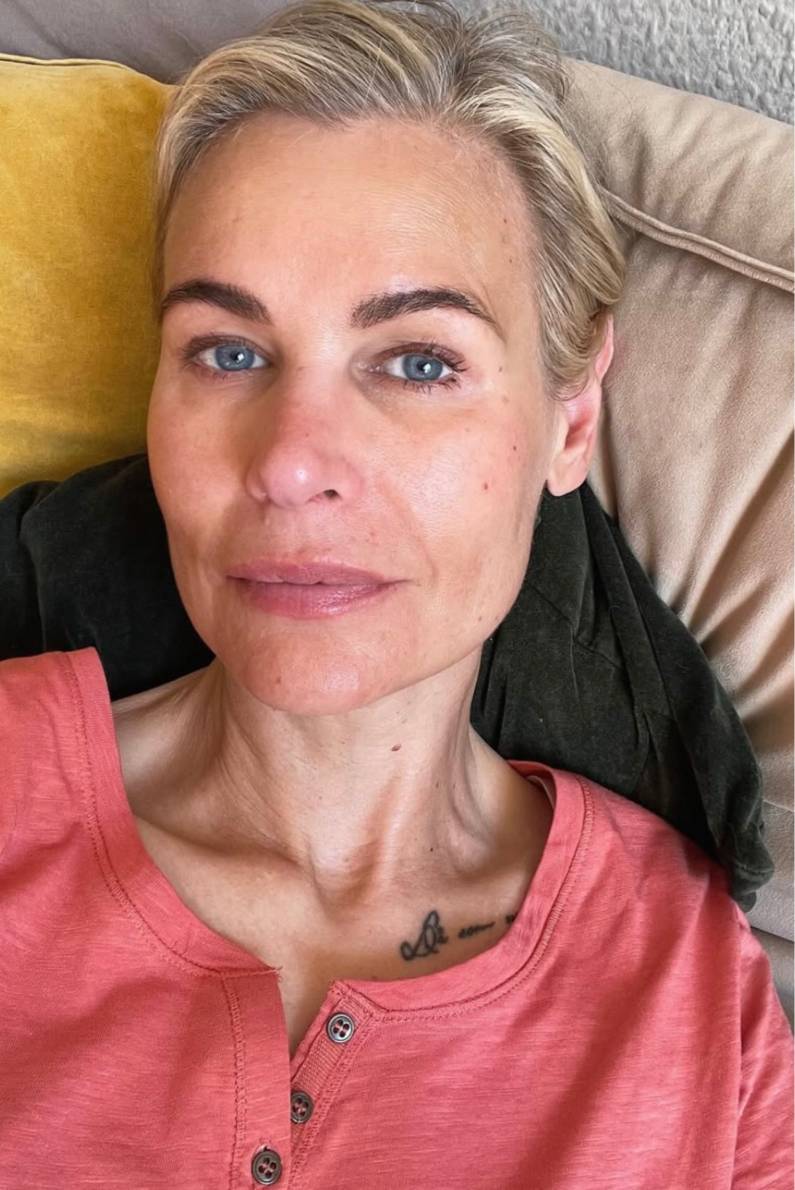 90699875 9715 medium large