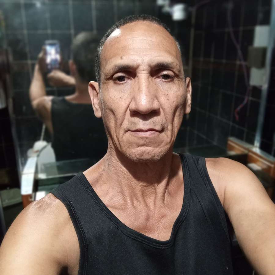 85784107 1479 medium large