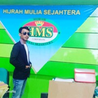 Uyut Sewu Dinar's photo