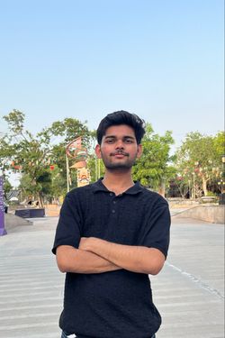 Ayush Shah's photo