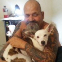 Willy wants 2's photo