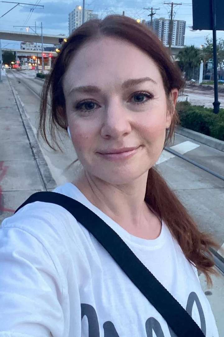 89738853 3537 medium large