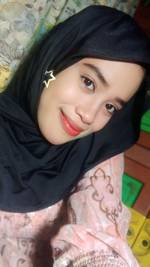 Indah's photo