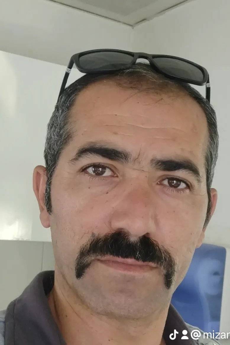 90819241 1389 medium large