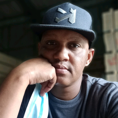 71310945 8902