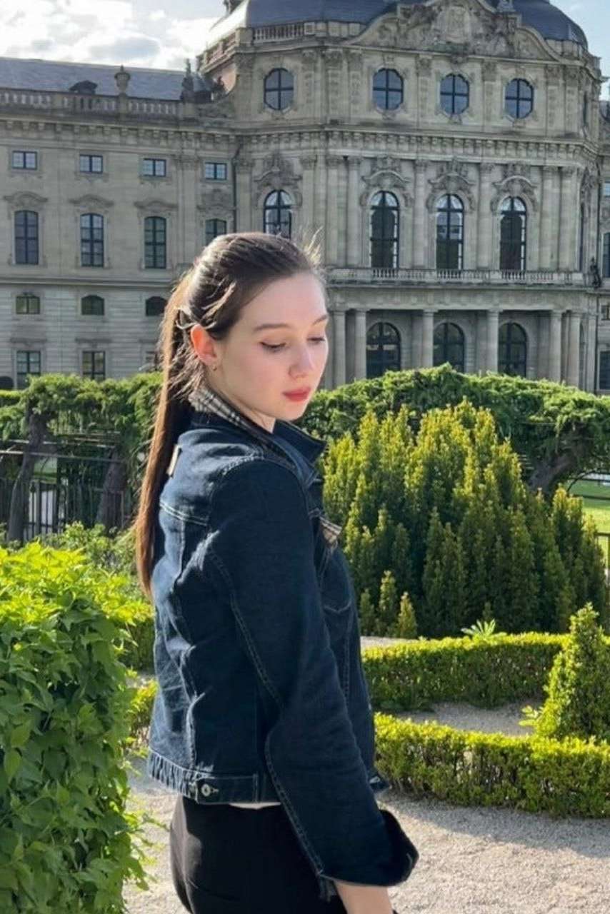 92671298 341 medium large