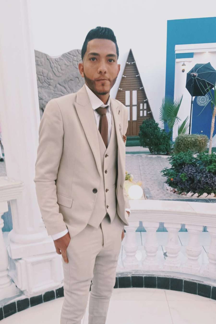 89513956 853 medium large