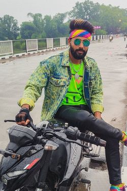 Alex Yadav 's photo