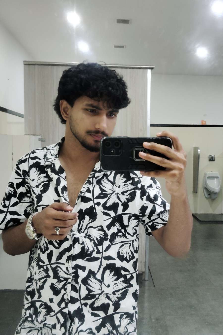 89774767 5599 medium large