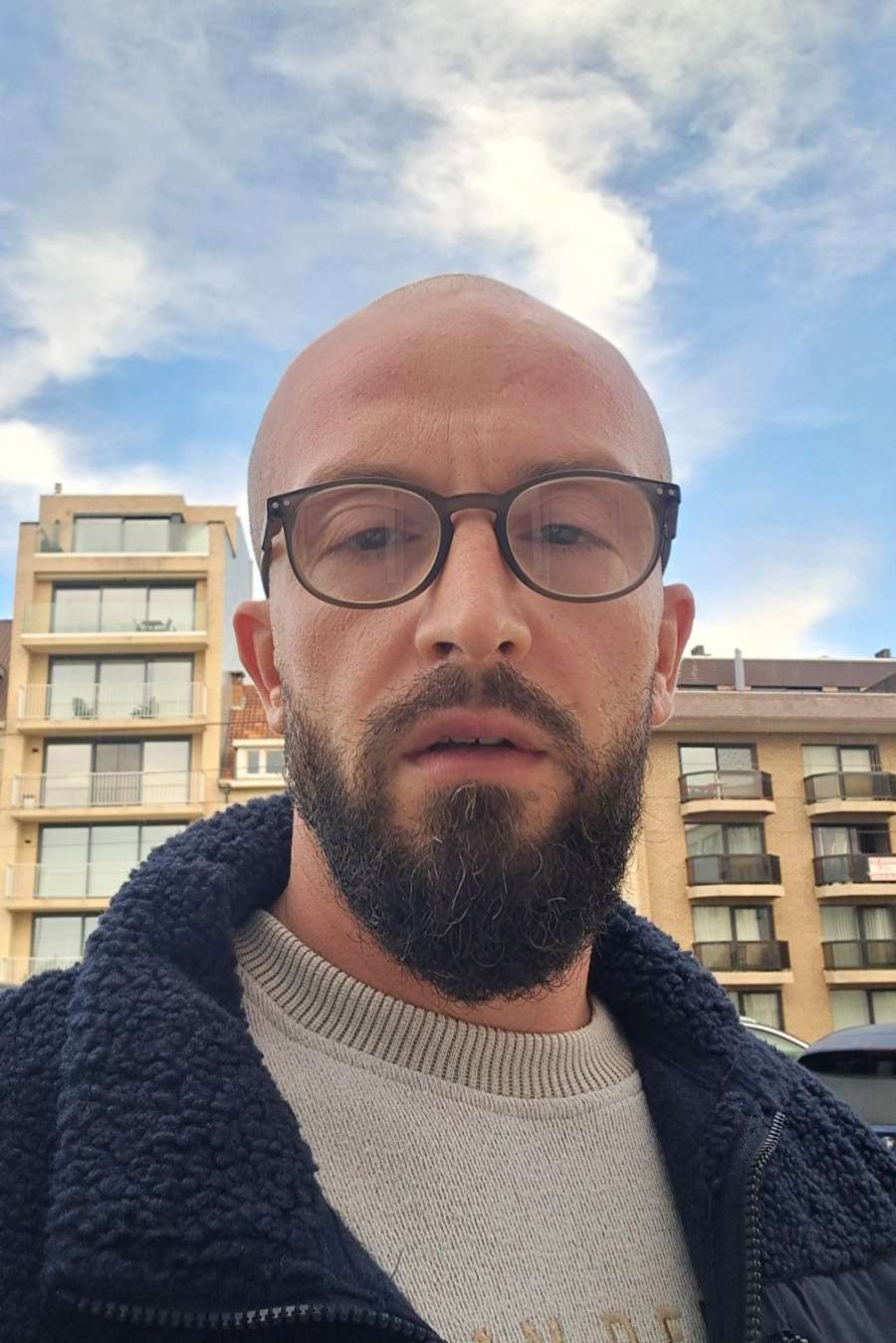 89158181 122 medium large