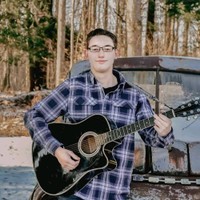 Hunter thomas's photo