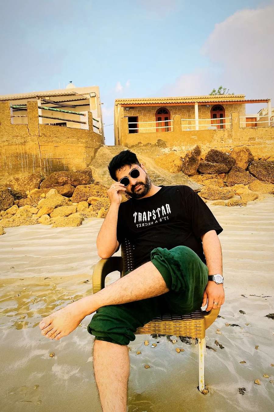 41236549 8853 medium large